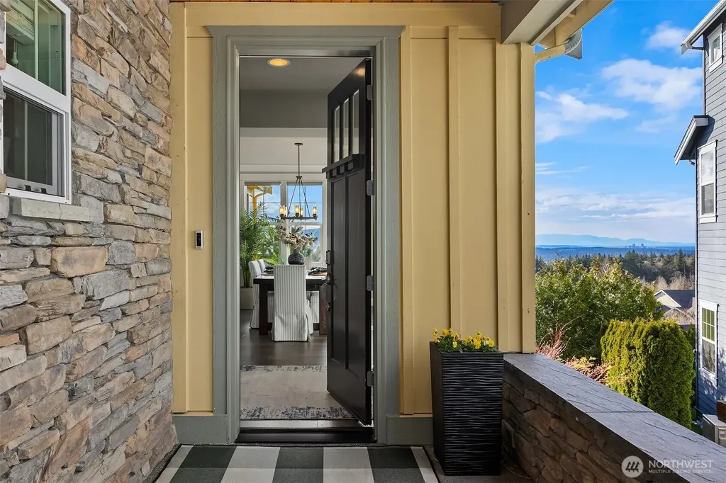2440 NE Daphne Street Issaquah WA 98029