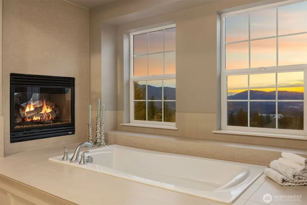2440 NE Daphne Street Issaquah WA 98029