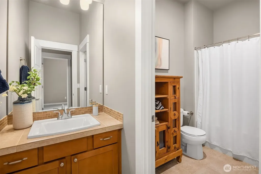 2440 NE Daphne Street Issaquah WA 98029