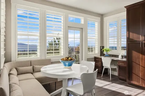 2440 NE Daphne Street Issaquah WA 98029