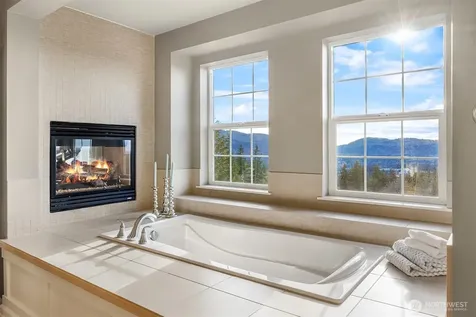 2440 NE Daphne Street Issaquah WA 98029