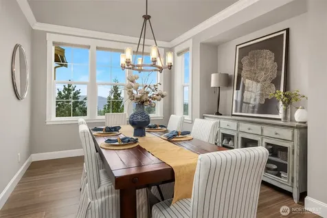 2440 NE Daphne Street Issaquah WA 98029