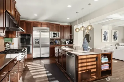 2440 NE Daphne Street Issaquah WA 98029