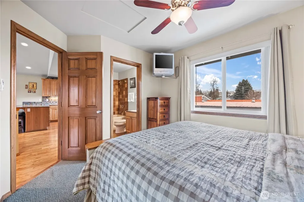 222 Parkway Drive Manson WA 98831