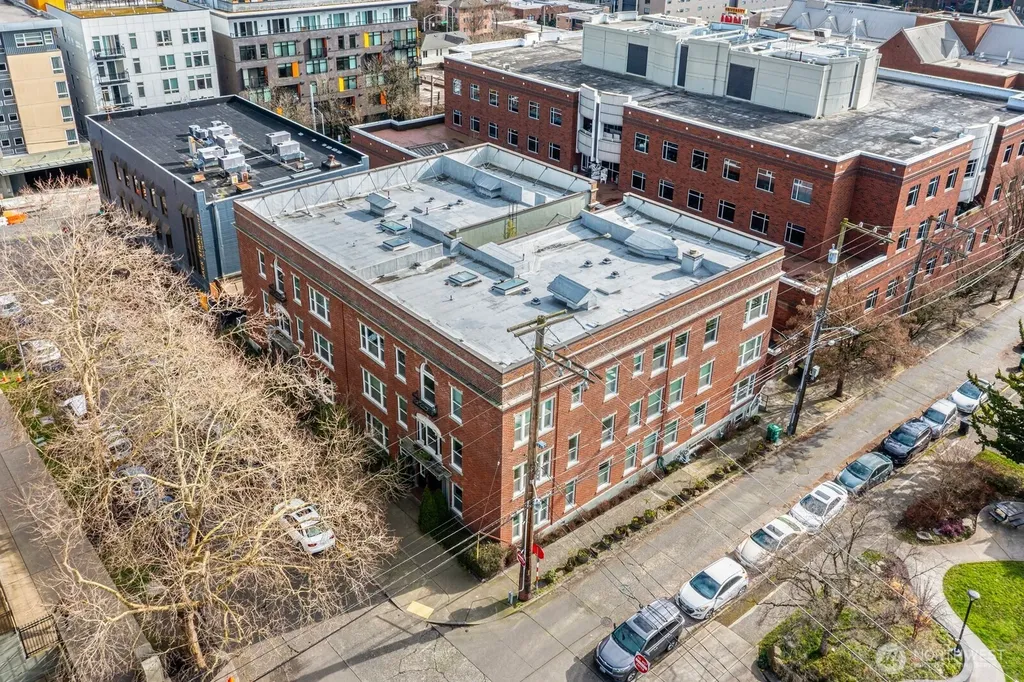 901 NE 43rd Street Seattle WA 98105