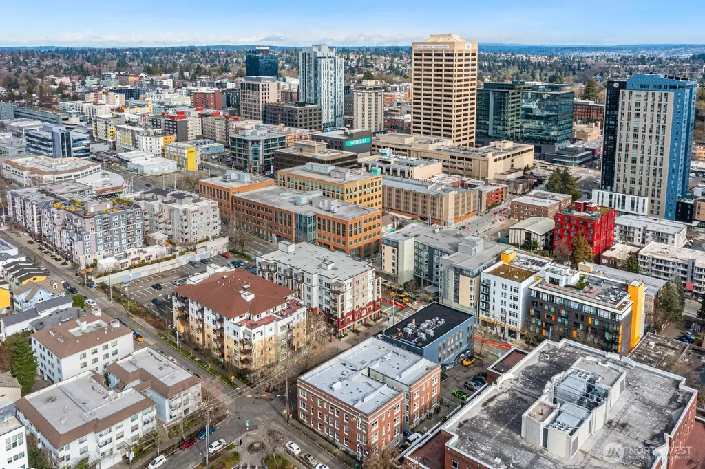 901 NE 43rd Street Seattle WA 98105