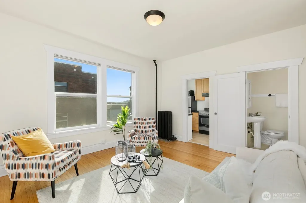 901 NE 43rd Street Seattle WA 98105