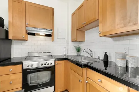 901 NE 43rd Street Seattle WA 98105