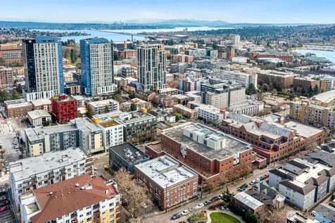 901 NE 43rd Street Seattle WA 98105