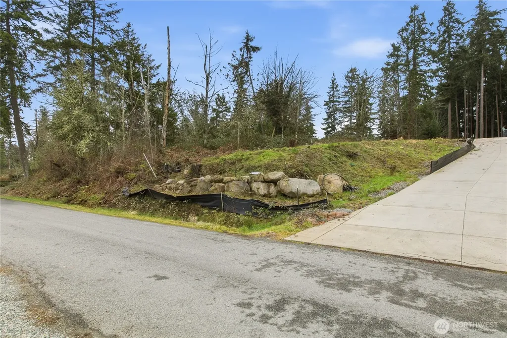 12120 S Clear Lake Road E Eatonville WA 98328