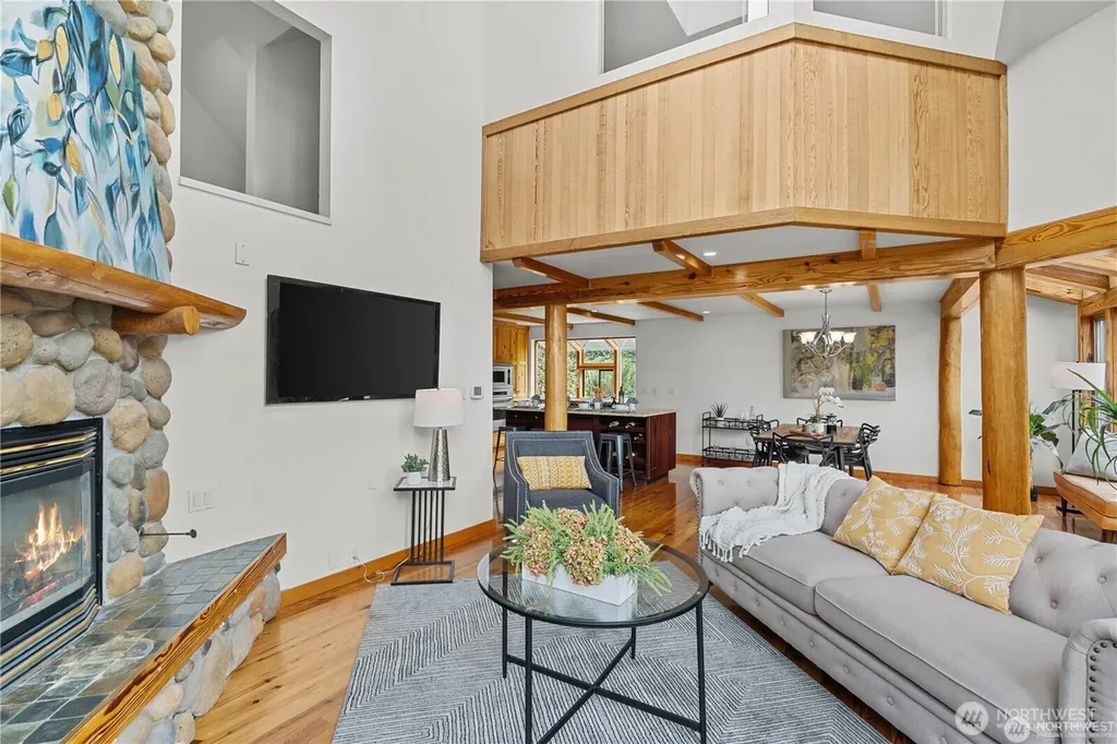 8526 E Mercer Way Mercer Island WA 98040
