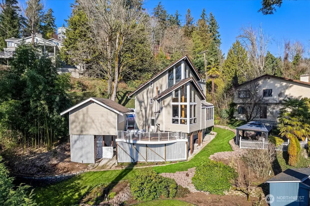 8526 E Mercer Way Mercer Island WA 98040