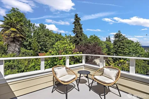 8526 E Mercer Way Mercer Island WA 98040