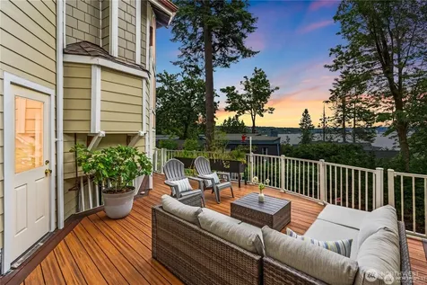 8526 E Mercer Way Mercer Island WA 98040