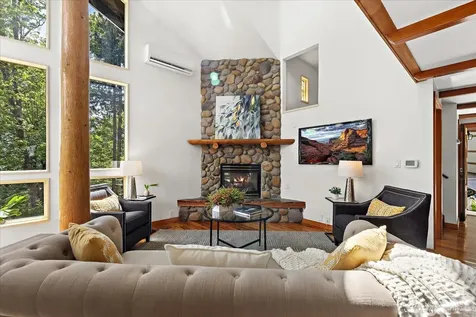 8526 E Mercer Way Mercer Island WA 98040