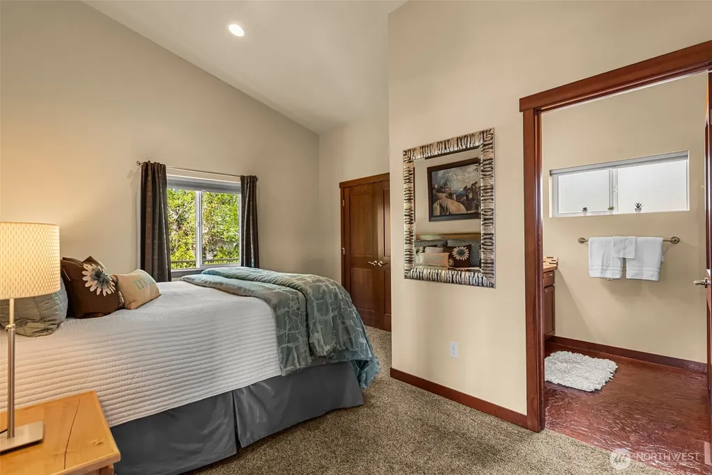 25 Harvey Lewis Lane Manson WA 98831