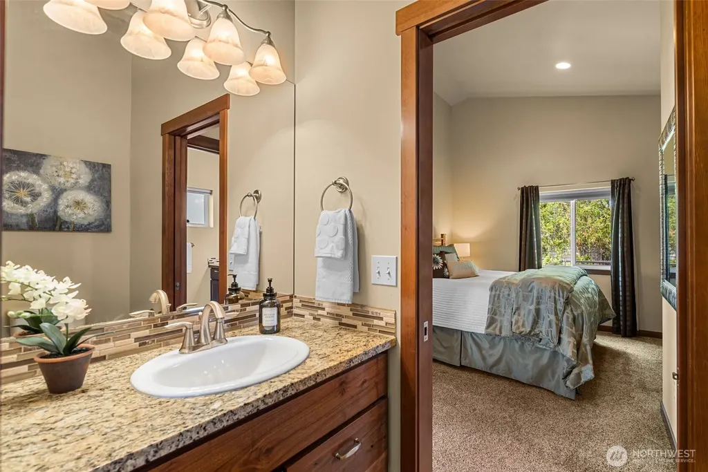 25 Harvey Lewis Lane Manson WA 98831