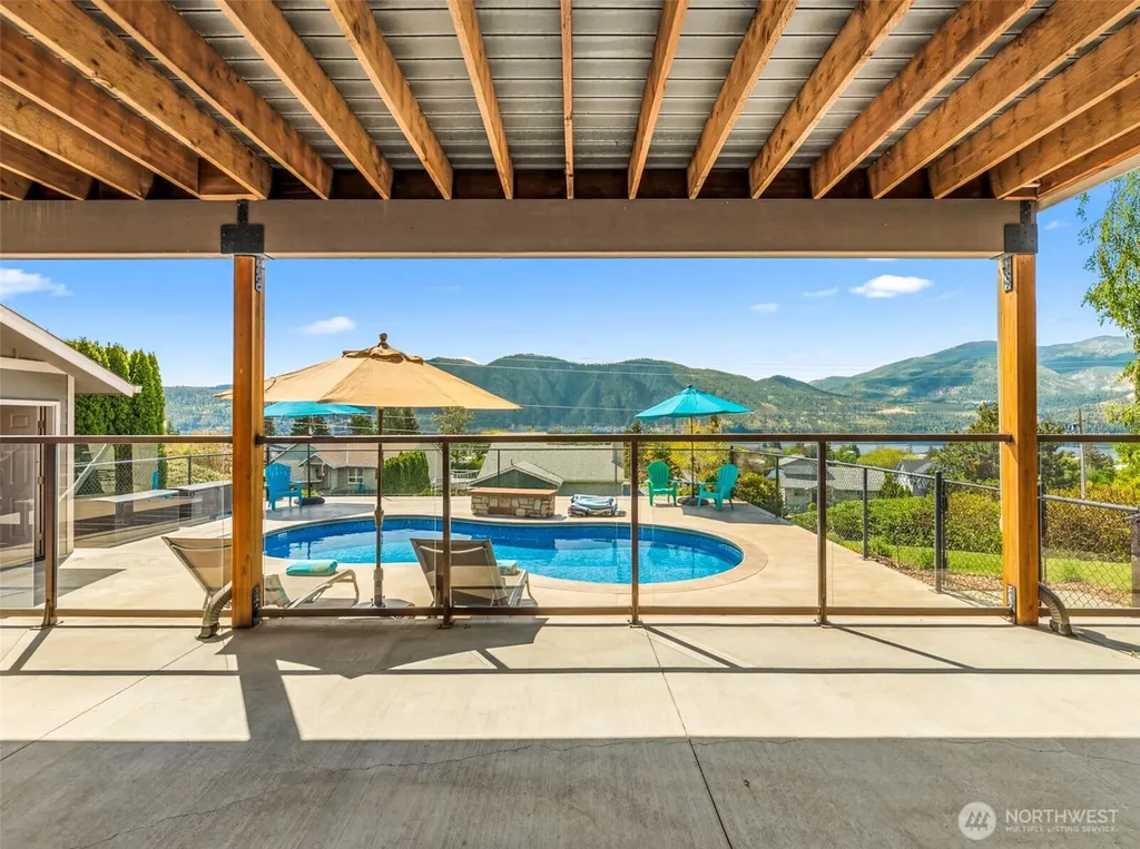 25 Harvey Lewis Lane Manson WA 98831