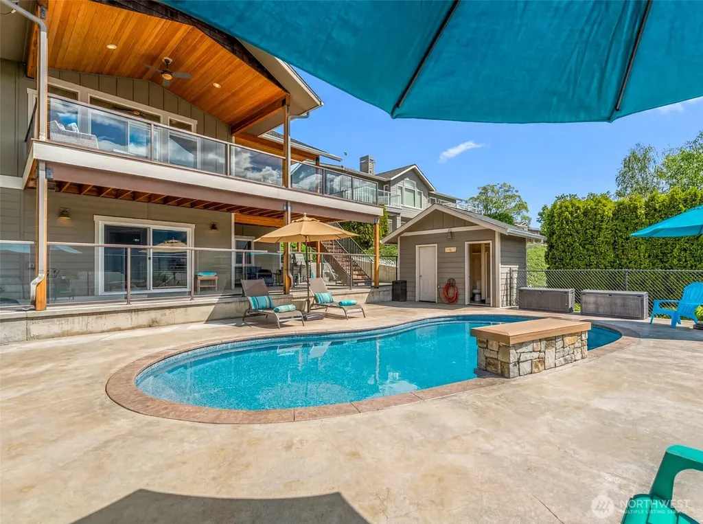 25 Harvey Lewis Lane Manson WA 98831