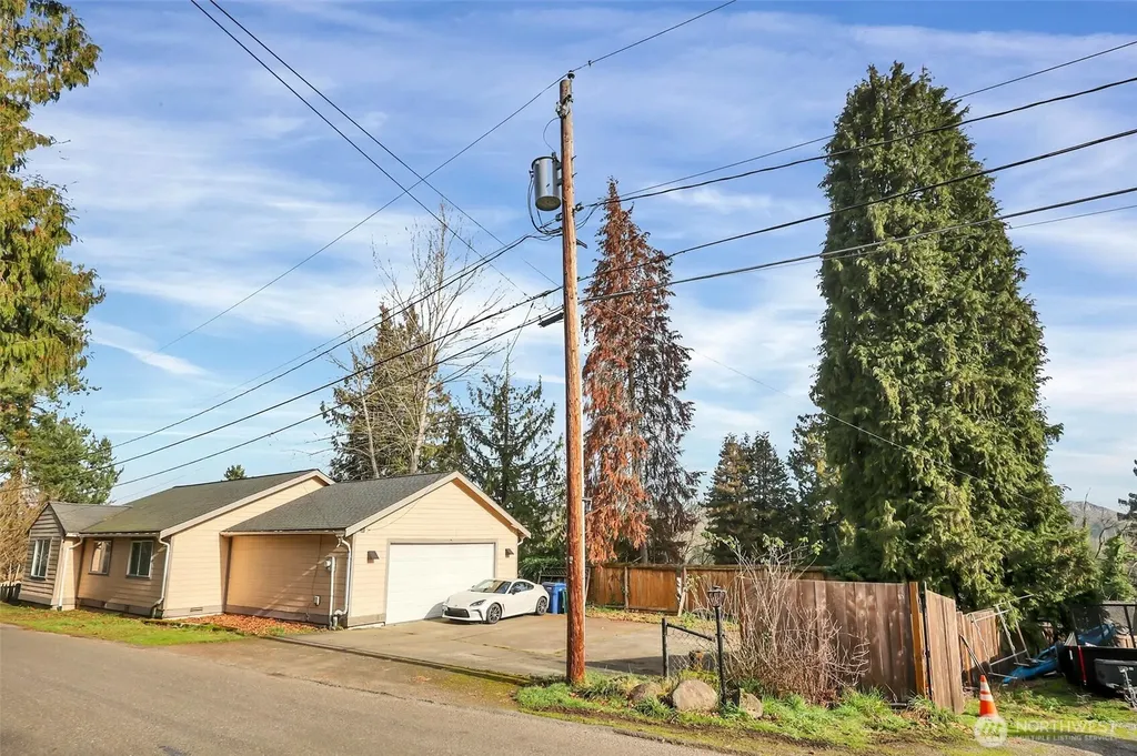 140 Xx 56th Avenue S Tukwila WA 98168