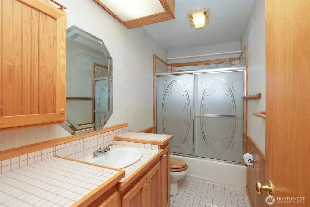 202 W Emerald Forest Lane Sequim WA 98382