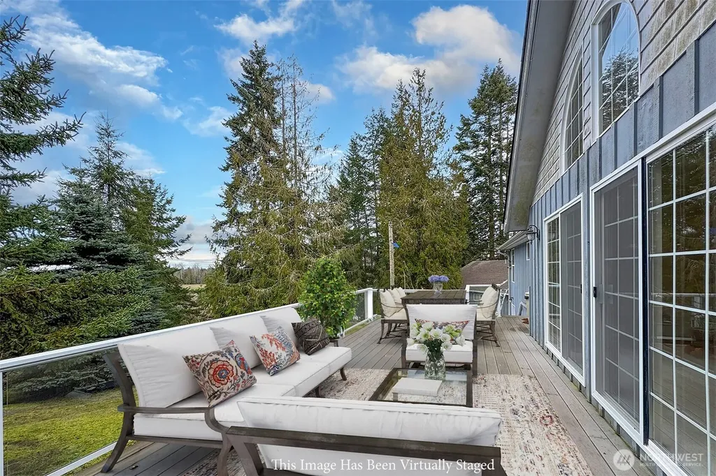 202 W Emerald Forest Lane Sequim WA 98382