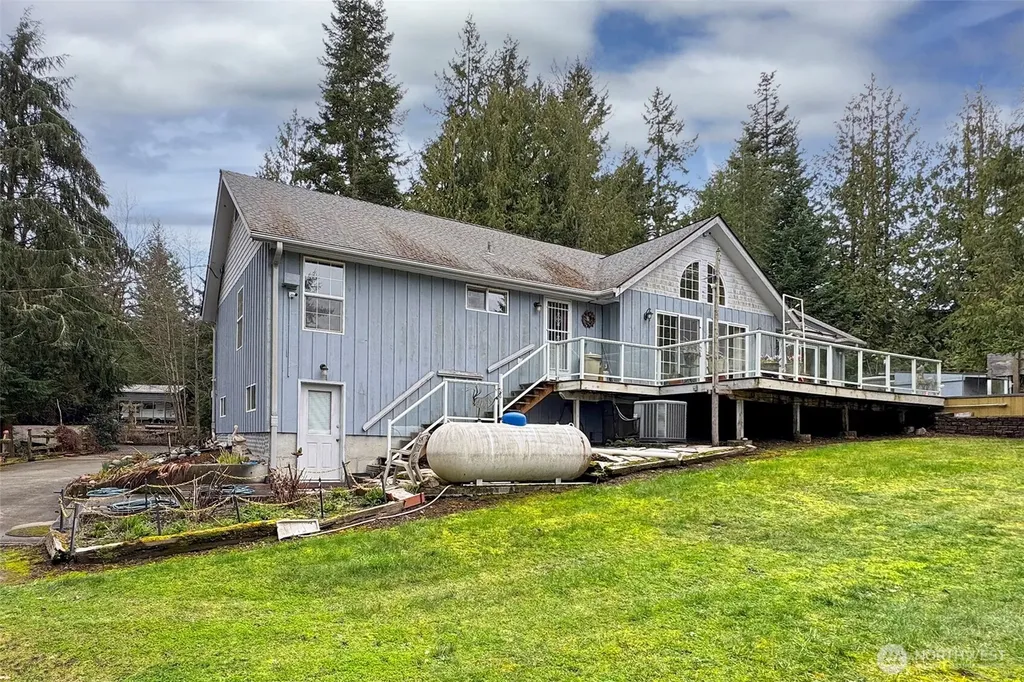 202 W Emerald Forest Lane Sequim WA 98382