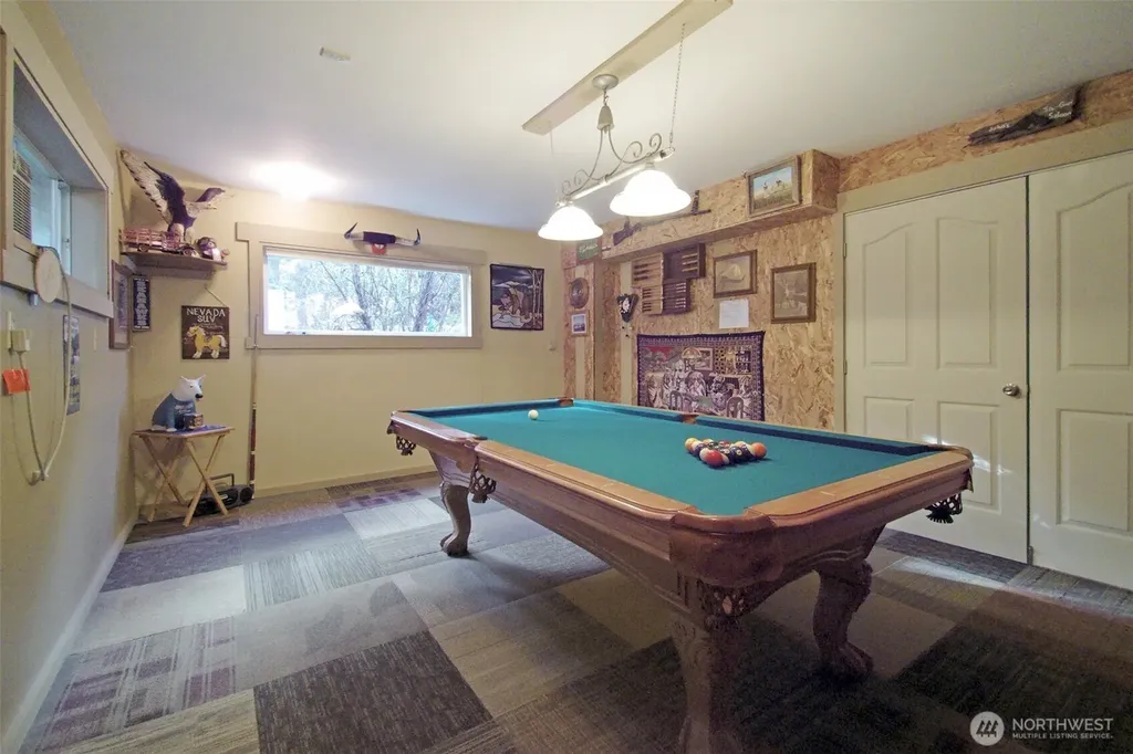 202 W Emerald Forest Lane Sequim WA 98382