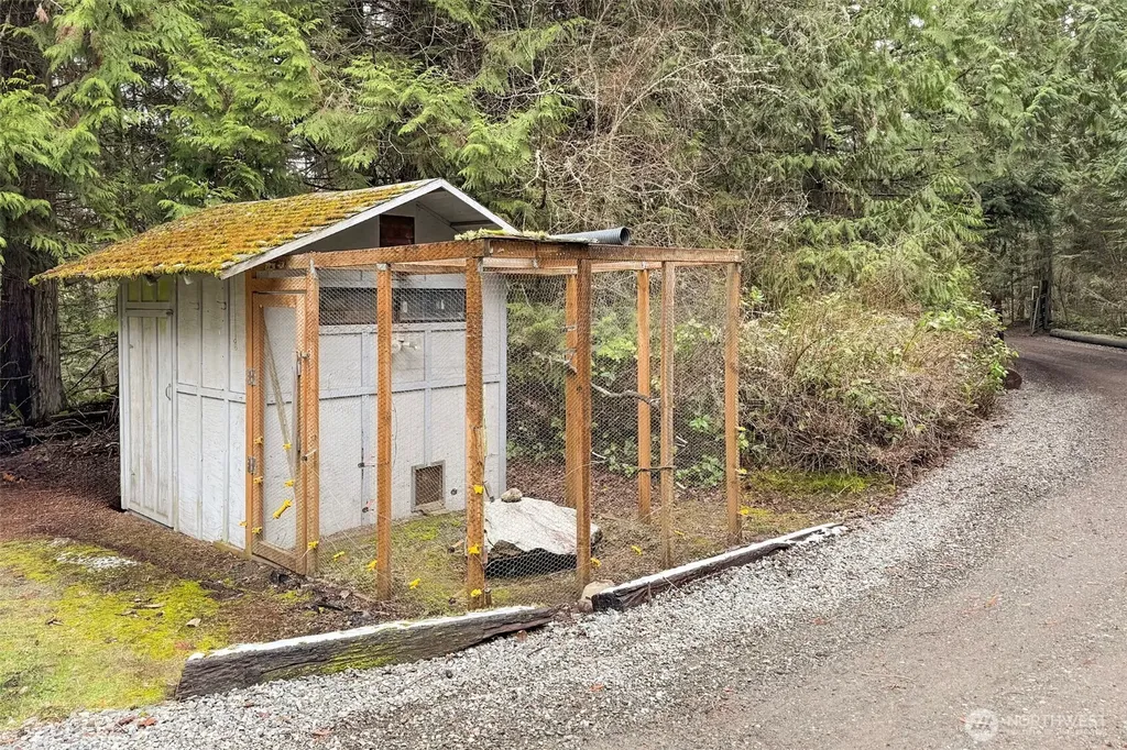 202 W Emerald Forest Lane Sequim WA 98382