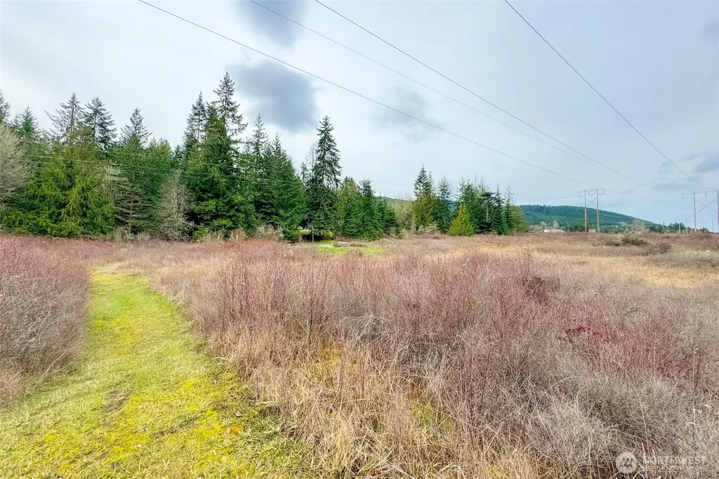202 W Emerald Forest Lane Sequim WA 98382