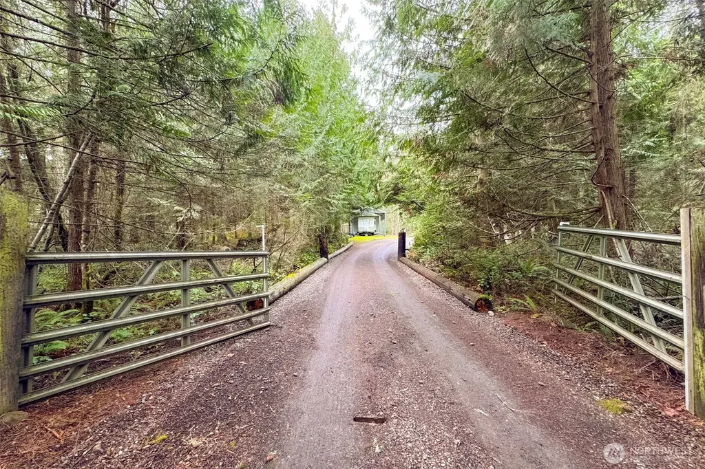 202 W Emerald Forest Lane Sequim WA 98382