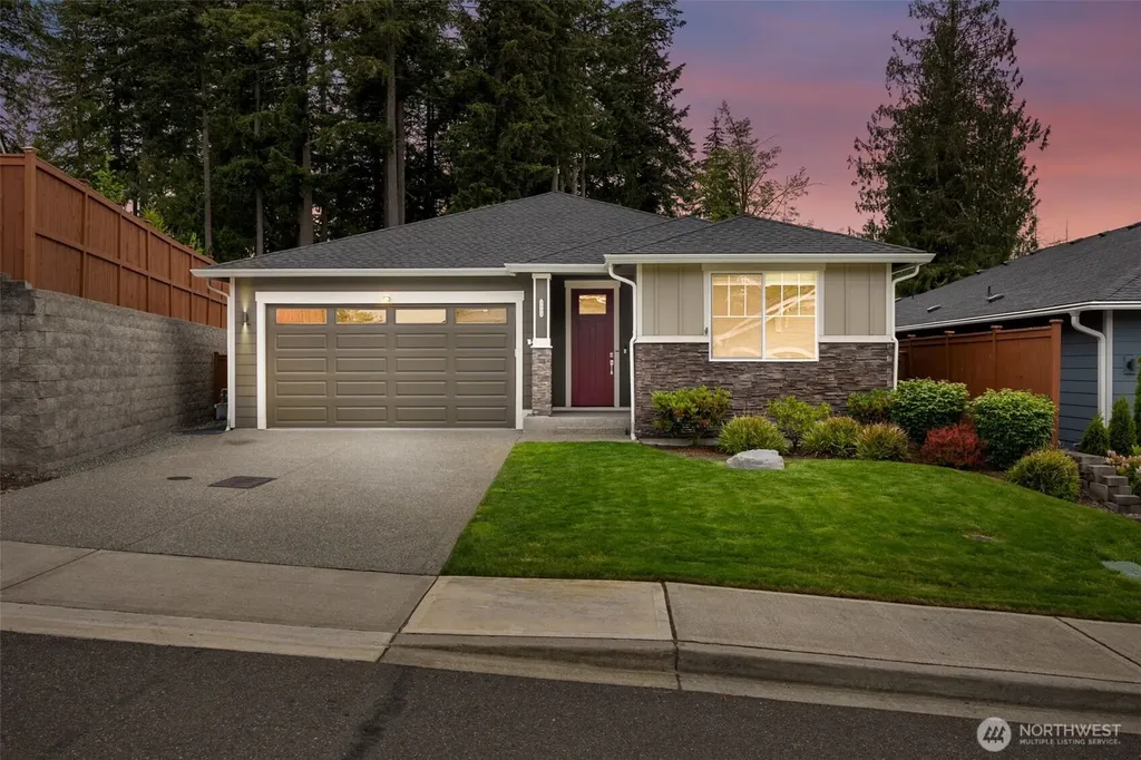 5605 Reef Lane NE Olympia WA 98516