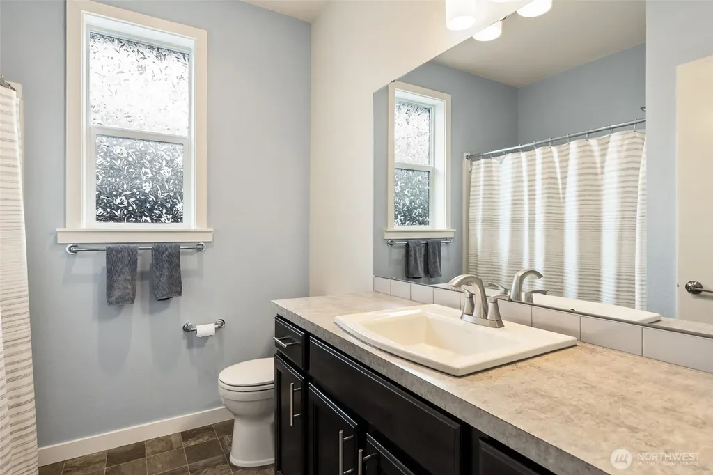 5605 Reef Lane NE Olympia WA 98516