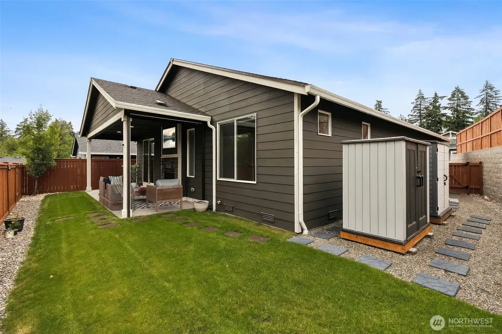 5605 Reef Lane NE Olympia WA 98516