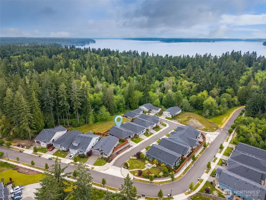 5605 Reef Lane NE Olympia WA 98516