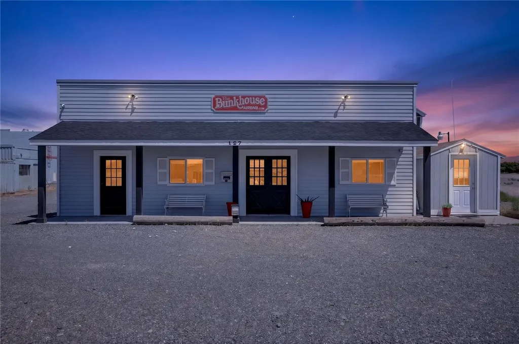 127 Frontier Way SW Mattawa WA 99349