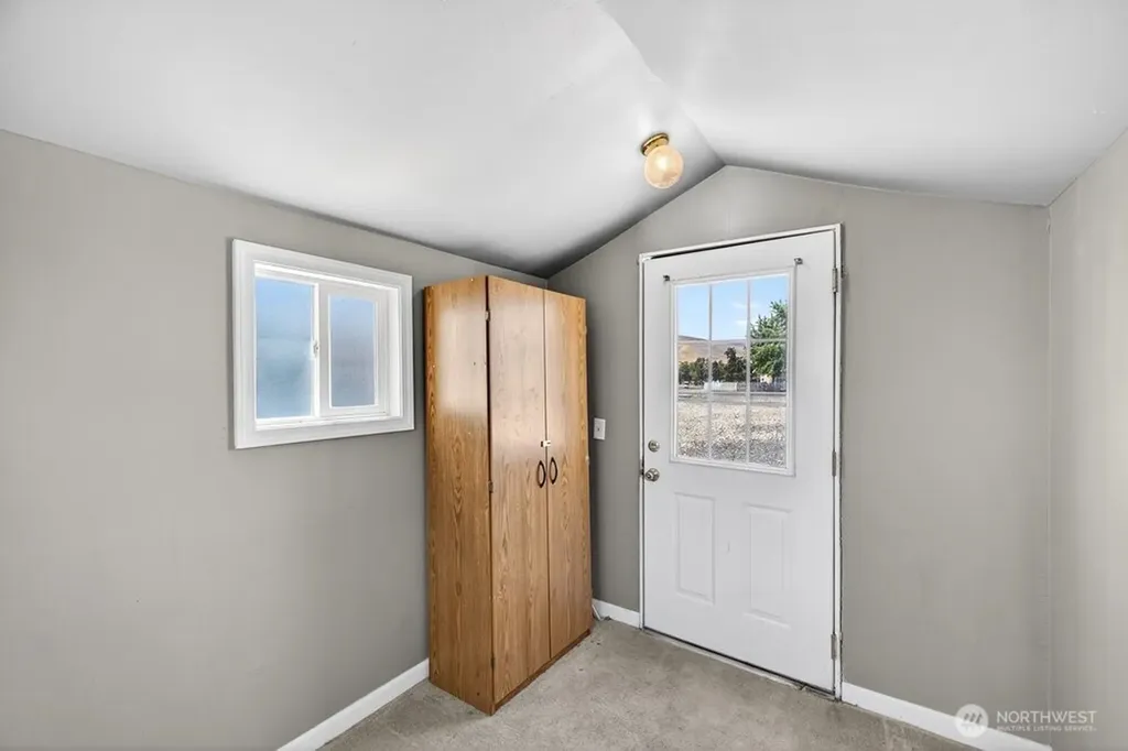 127 Frontier Way SW Mattawa WA 99349