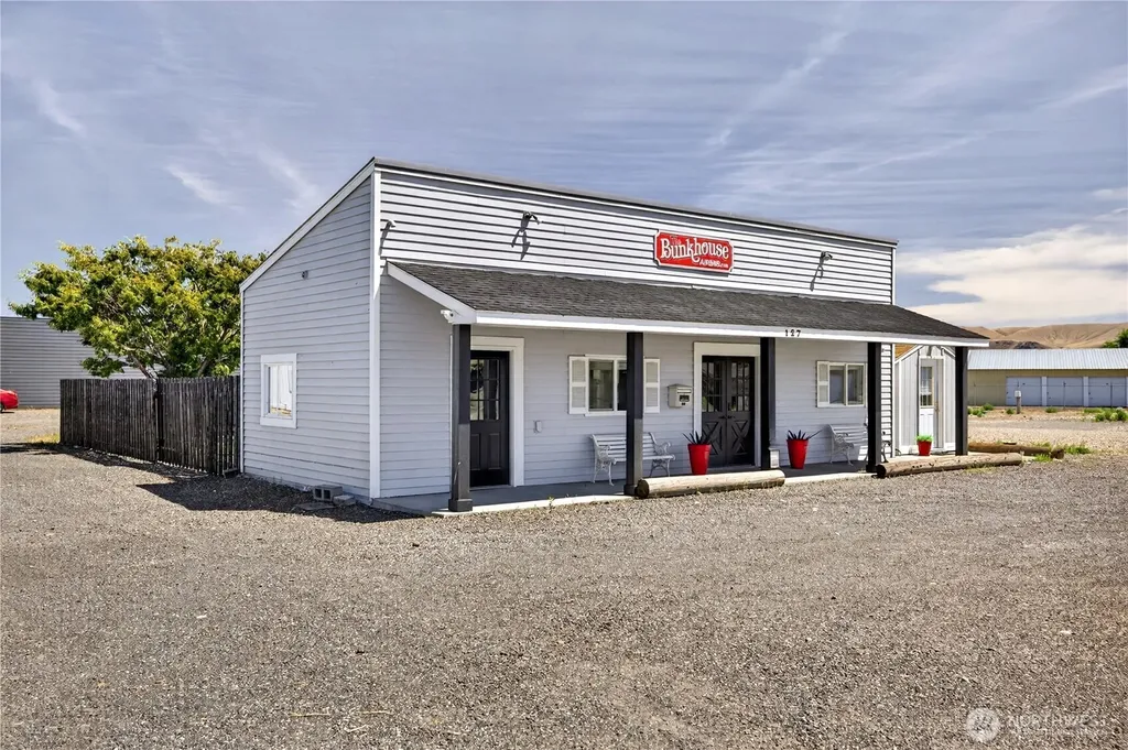 127 Frontier Way SW Mattawa WA 99349