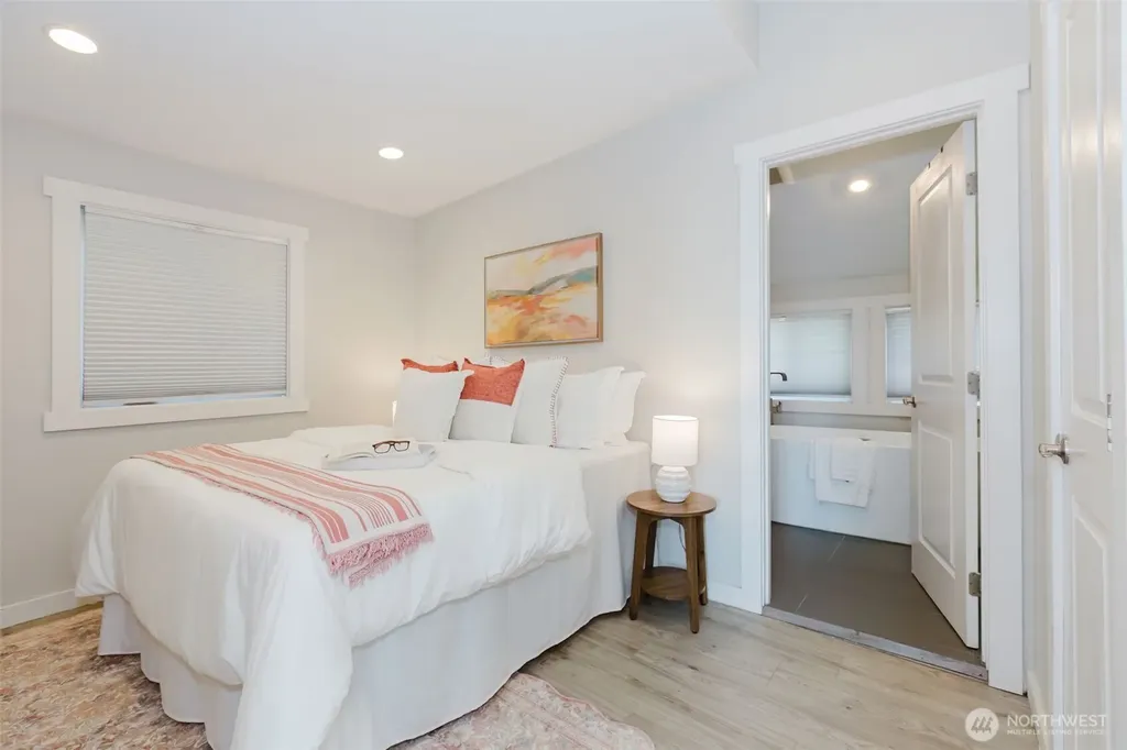 3032 S Dawson Street Seattle WA 98108
