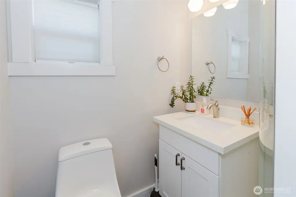 3032 S Dawson Street Seattle WA 98108