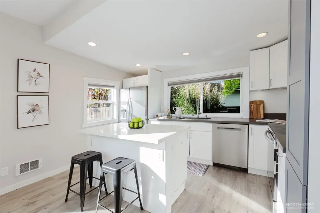 3032 S Dawson Street Seattle WA 98108