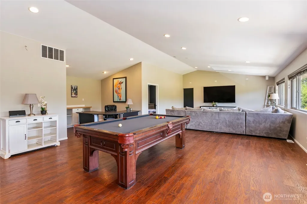 2176 Burk Road Blaine WA 98230