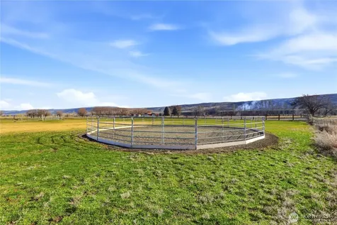 14254 Rutherford Road Yakima WA 98903