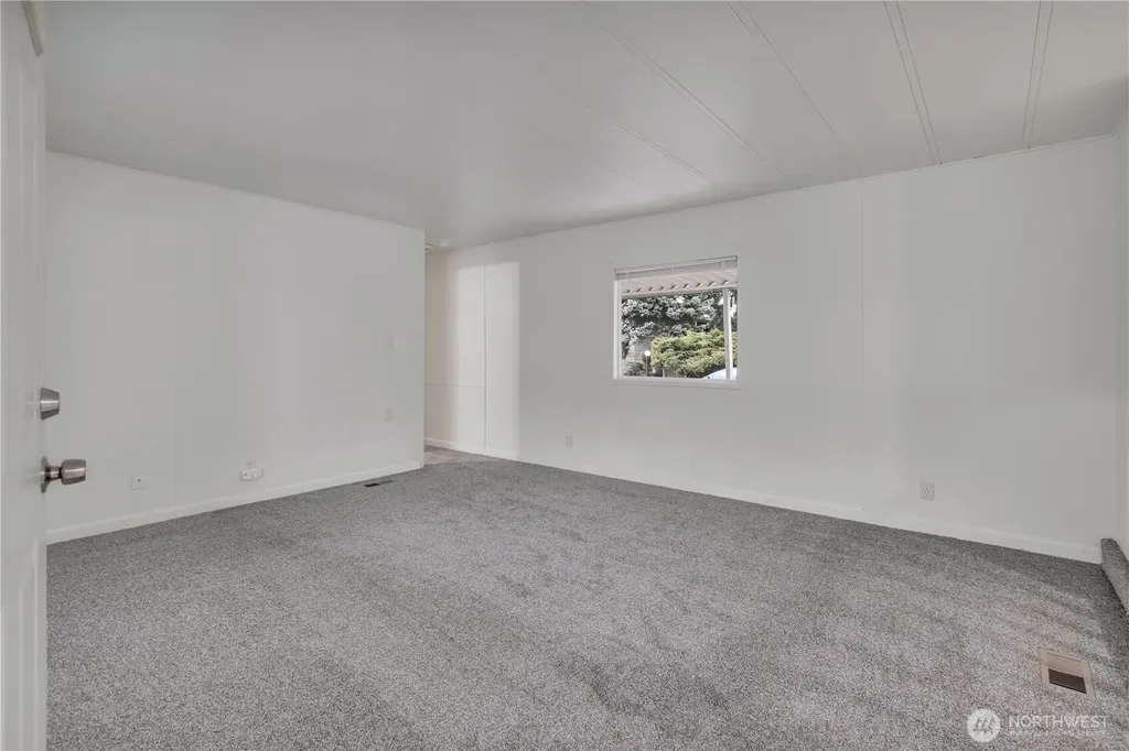 21809 107th Place SE Kent WA 98031