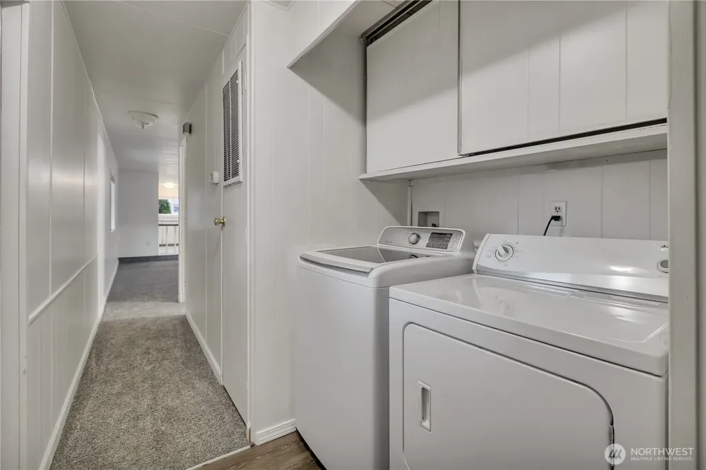 21809 107th Place SE Kent WA 98031