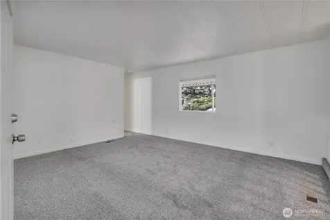 21809 107th Place SE Kent WA 98031