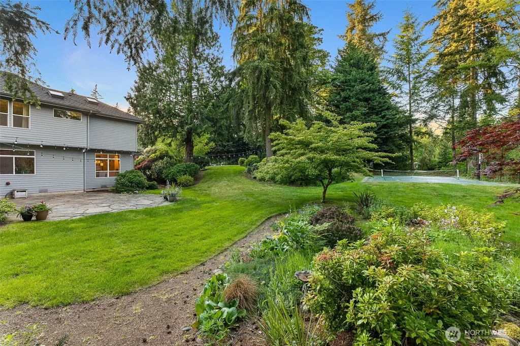 7416 245th Way NE Redmond WA 98053