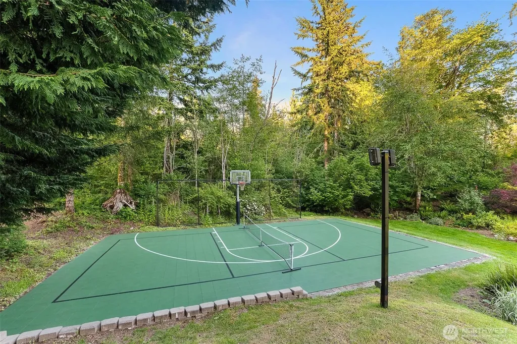 7416 245th Way NE Redmond WA 98053