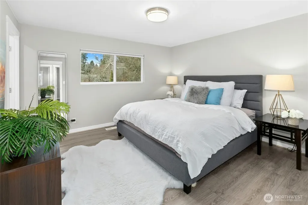 12563 SE 71st Street Newcastle WA 98056