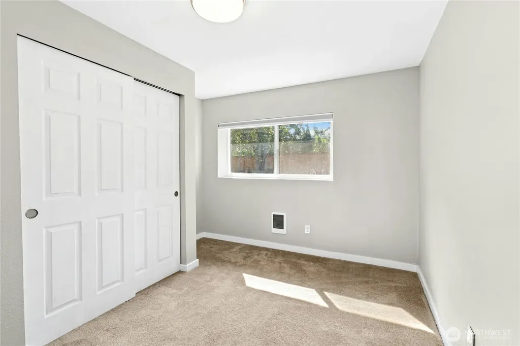 12563 SE 71st Street Newcastle WA 98056